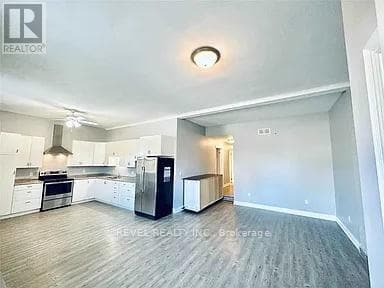 Building Photo - 528 Lincoln St