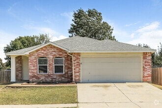 Building Photo - 8761 Stonebriar Ln