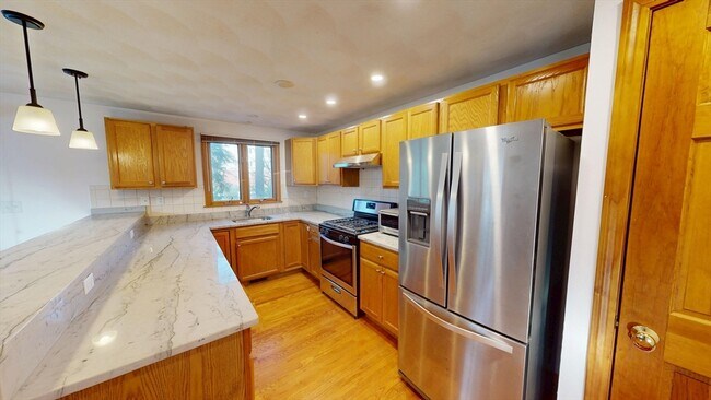 Foto del edificio - 95 Pleasant St