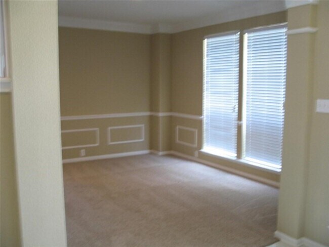 Foto del edificio - 13103 Mossy Bark Ln