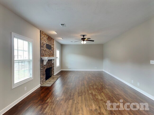 Building Photo - 3772 Windhaven Dr