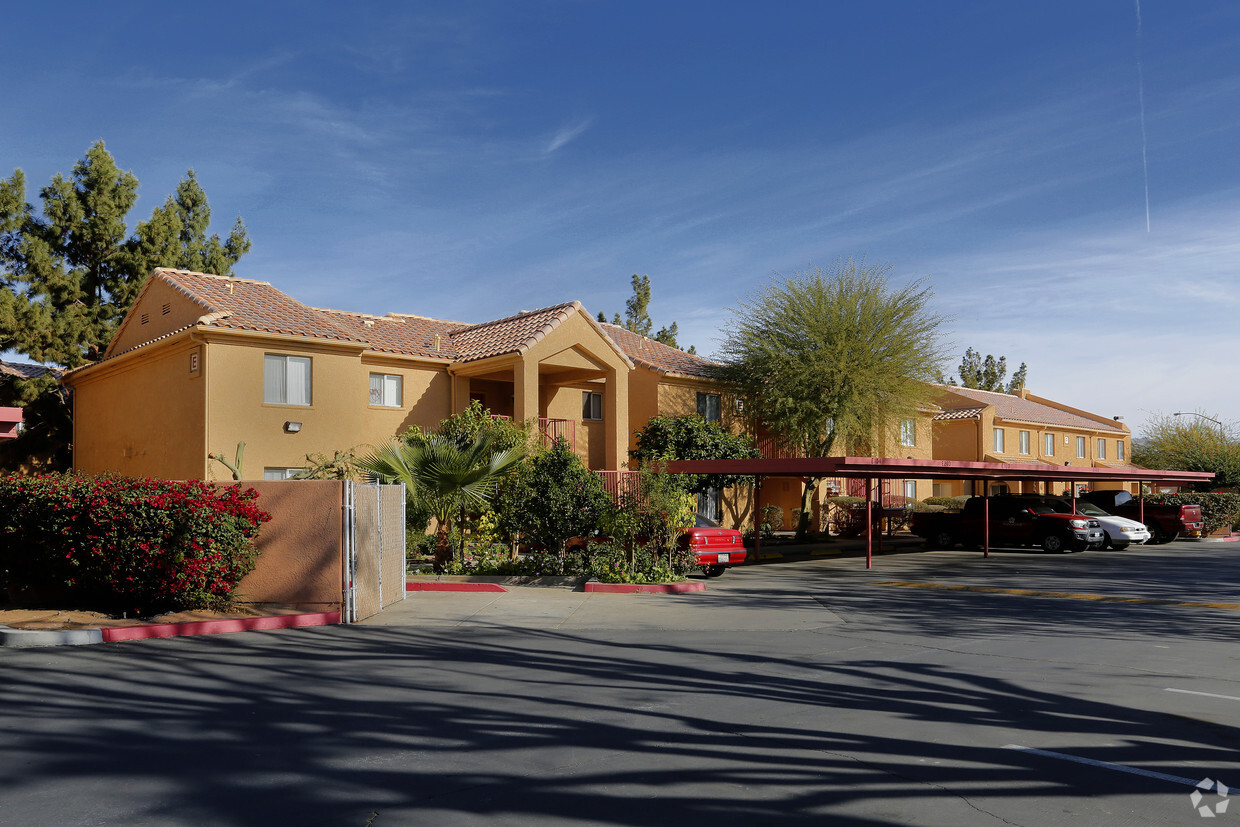 Tlaquepague Apartments - Apartments In Coachella, Ca 