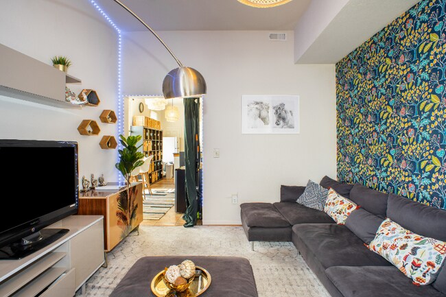 Foto del edificio - 2221 Dwight Way