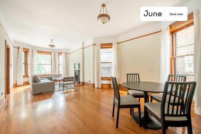 Building Photo - 3508 N Sheffield Ave