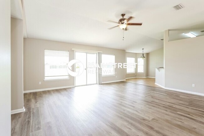Foto del edificio - 4 Bedroom Pet-Friendly Home in YULEE, FL with Main Street Renewal