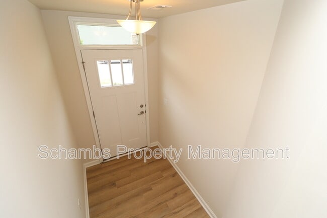 Building Photo - 1242 Channing Park Cir