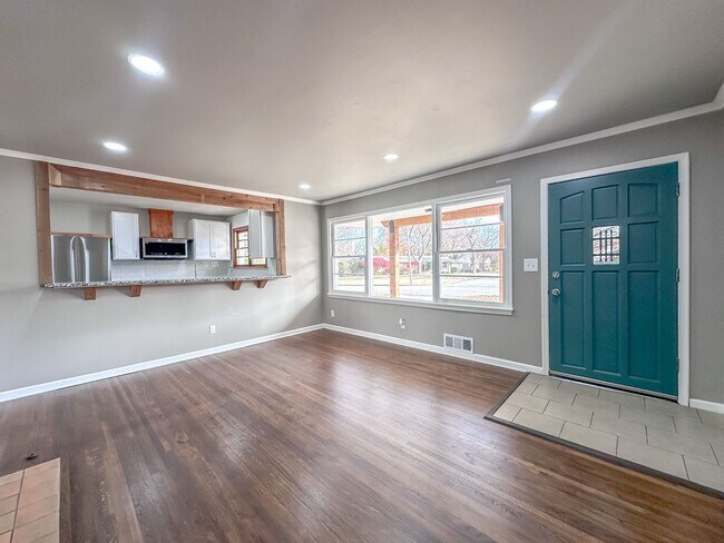 Foto del edificio - Midtown Tulsa: Stunning 4 bedroom 2 bathroom home