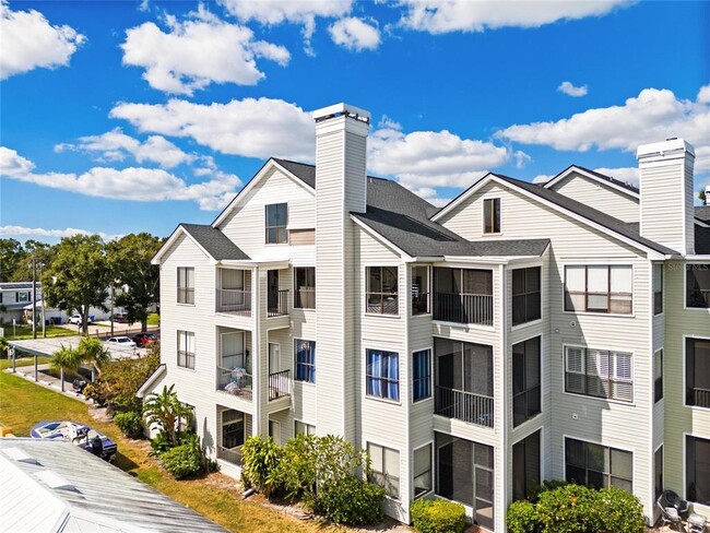 Foto del edificio - 3127 W Sligh Ave