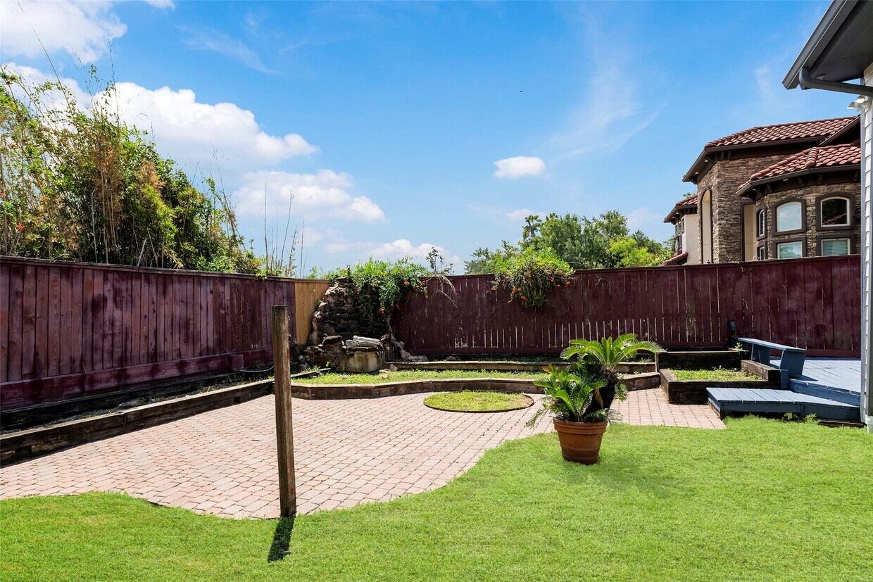 Primary Photo - 12903 Figaro Dr