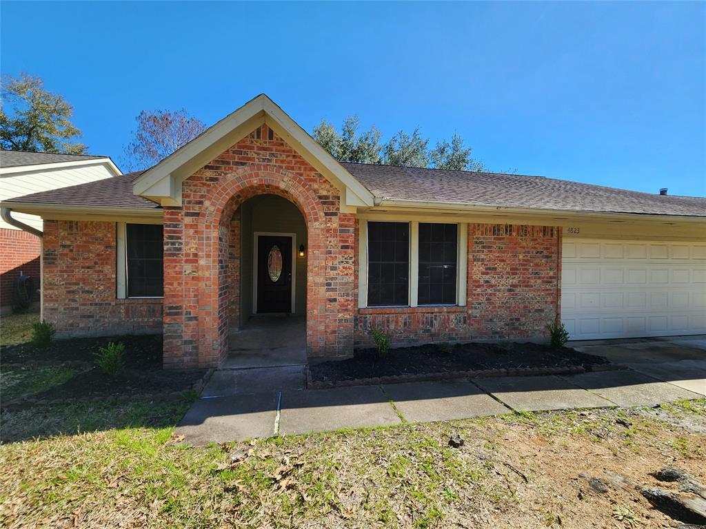 Primary Photo - 4823 Pleasant Plains Dr