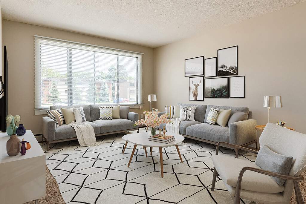 Primary Photo - Charles Manor