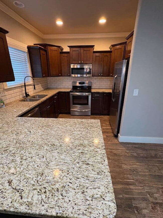 Foto del edificio - BEAUTIFUL TOWNHOUSE IN A GREAT LOCATION!!!