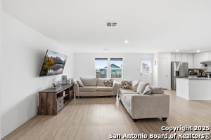 Foto del edificio - 13942 Bull Cv