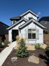 Building Photo - 20844 SE Sunniberg Ln