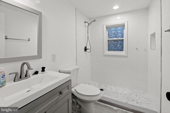 Foto del edificio - 7922 Babikow Rd