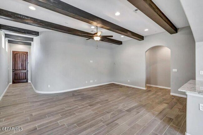 Foto del edificio - 14904 Tierra Crystal Ave