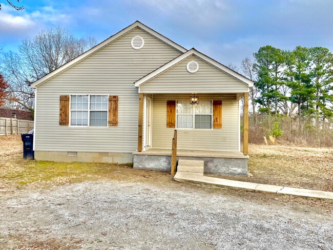 Building Photo - 1601 Levee Rd
