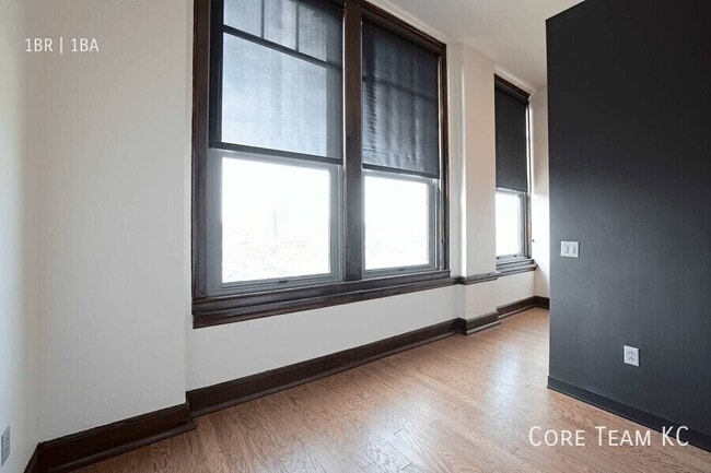 Foto del edificio - 310 E 39th St