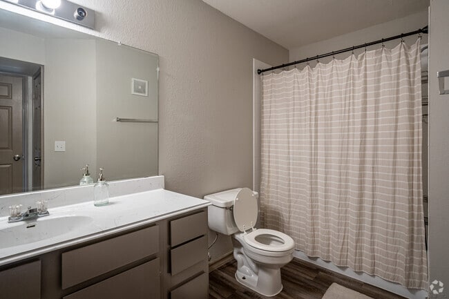 2HAB, 2BA - 930 ft² - Fifteen12