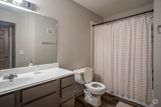 2BR, 2BA - 930SF - Fifteen12