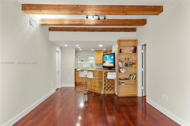 Foto del edificio - 1605 Euclid Ave