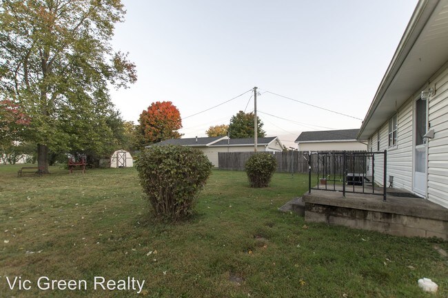 Building Photo - 3 br, 2 bath House - 2075 Dorothy Ave