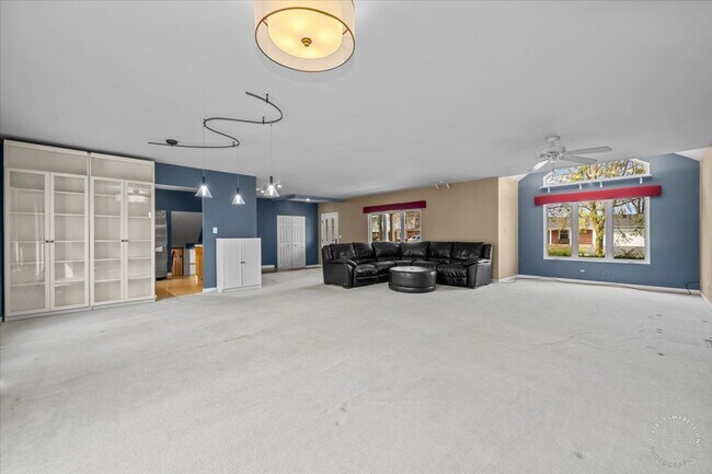 Foto del edificio - 1120 N Brainard St