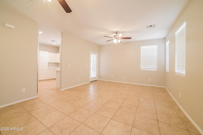 Foto del edificio - 126 N 86th Ln