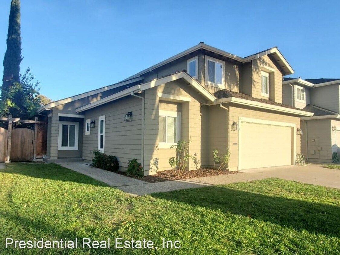 Foto principal - 4 br, 3 bath House - 1312 Poe Ln