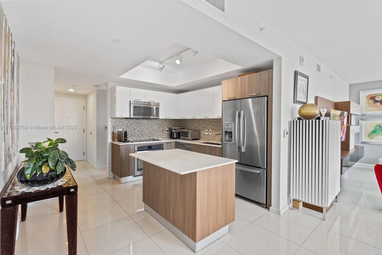 Photo - 5300 Paseo Boulevard 502, Doral, FL 33166