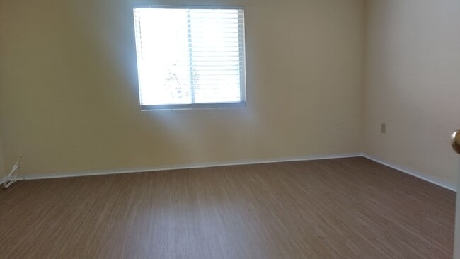 Building Photo - 3717 Cardinal Blvd