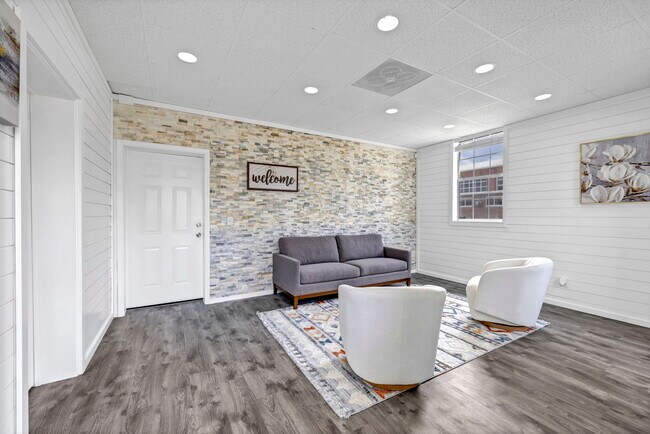 Foto del edificio - Elm Creek Apartments