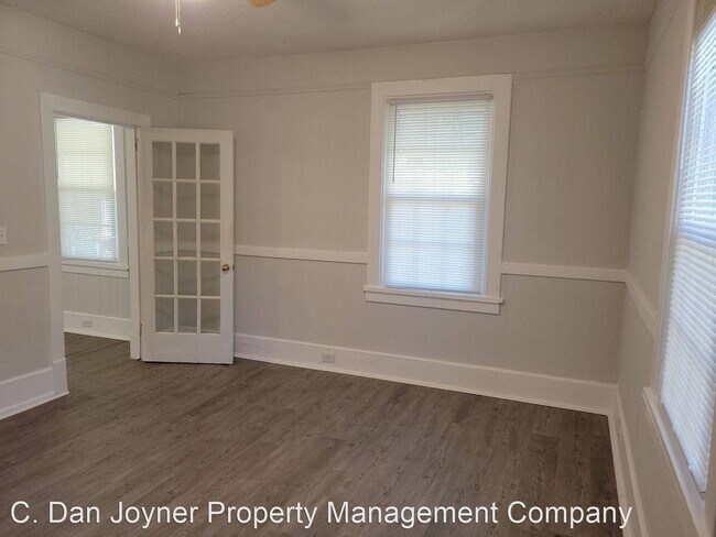 Building Photo - 2 br, 1 bath House - 24 8th Avenue