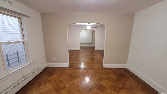 Building Photo - 78-03 79th Pl