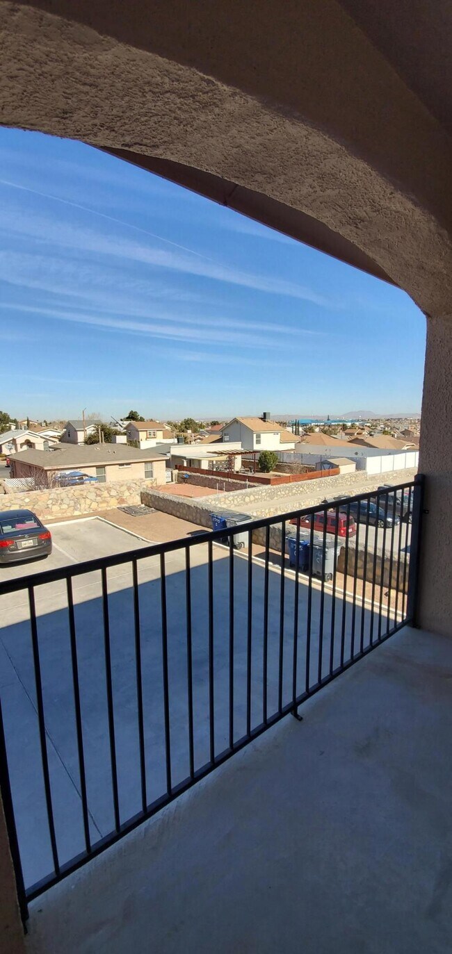 11705 Desert Rain Ct, El Paso, TX 79936 House Rental in El Paso, TX