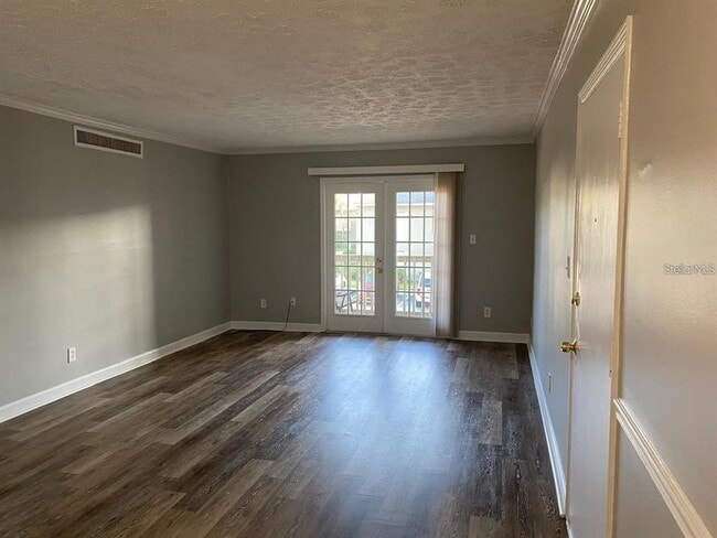 Building Photo - 395 Wymore Rd