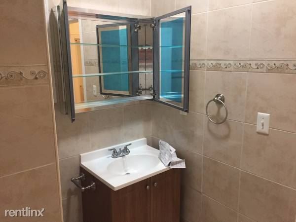 Foto del edificio - 6606 74th St