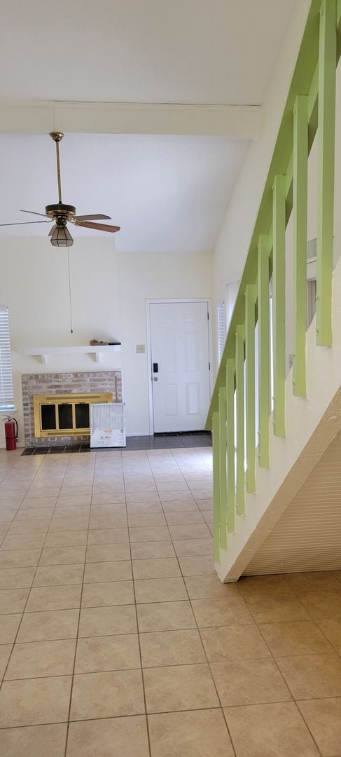 Foto del edificio - Charming 2BR House in Houston