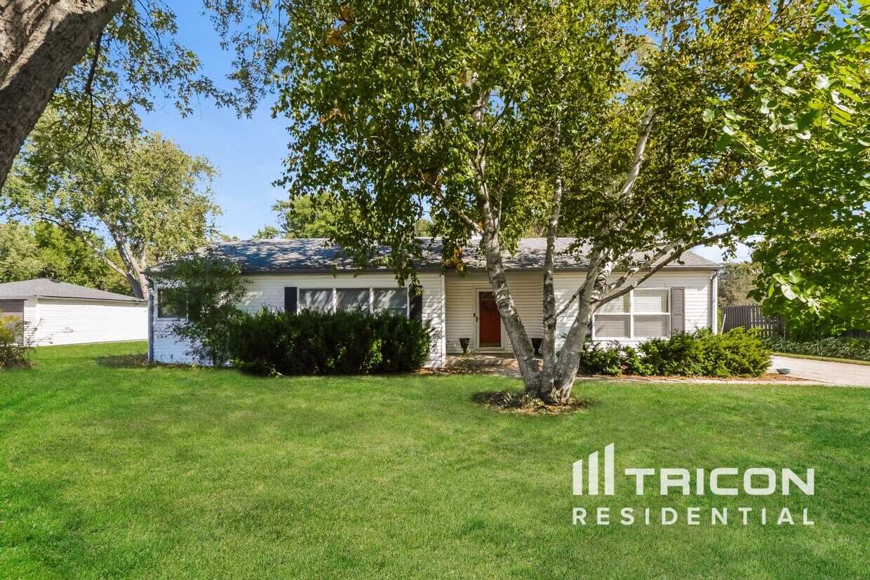 Foto principal - 3343 N Ellen Dr