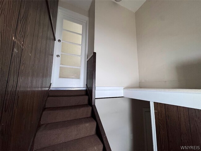 Foto del edificio - 350 Delaware St