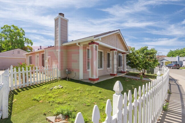 Foto del edificio - 7856 Crestleigh Ct