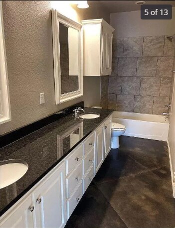 Building Photo - 7813 Crestline