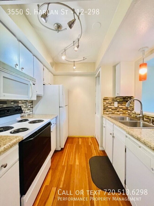 Foto del edificio - 3550 S Harlan St