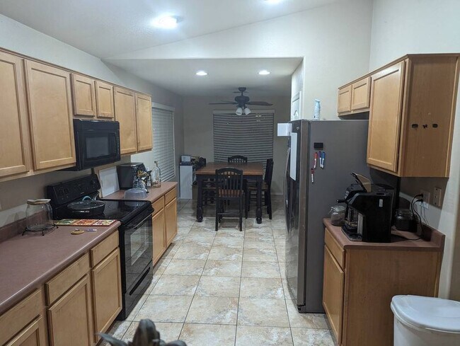 Foto del edificio - 7027 S 45th Ave