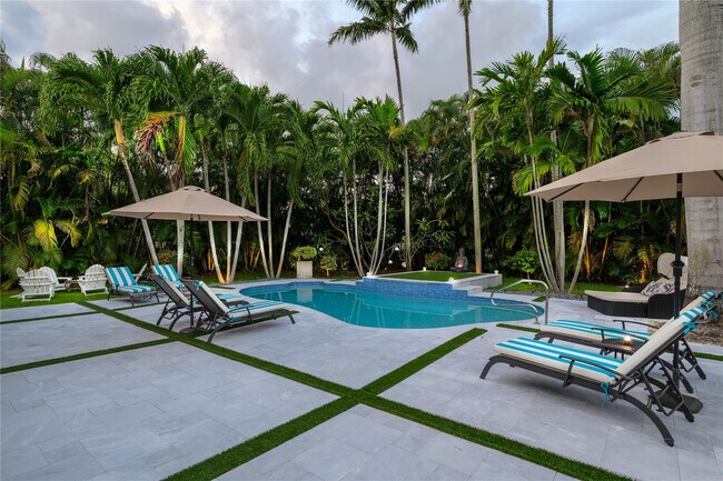 Foto del edificio - 3615 Sherwood Blvd