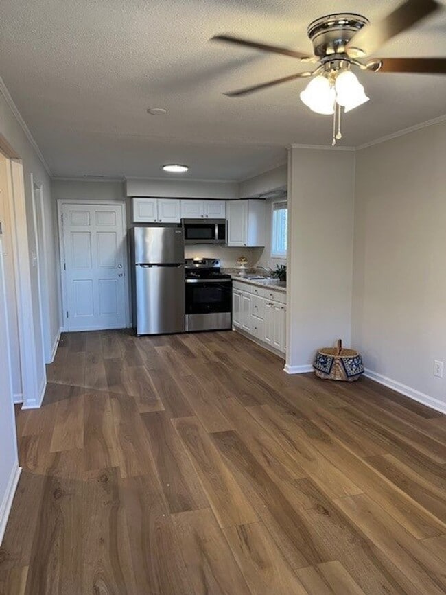Photo - 114 Bim St Apartment