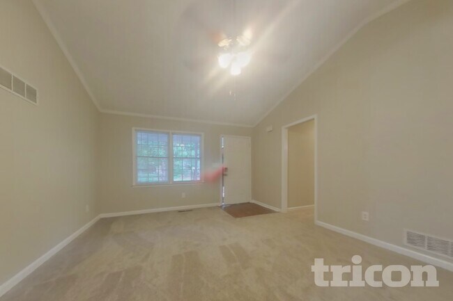 Foto del edificio - 297 N Briar Ridge