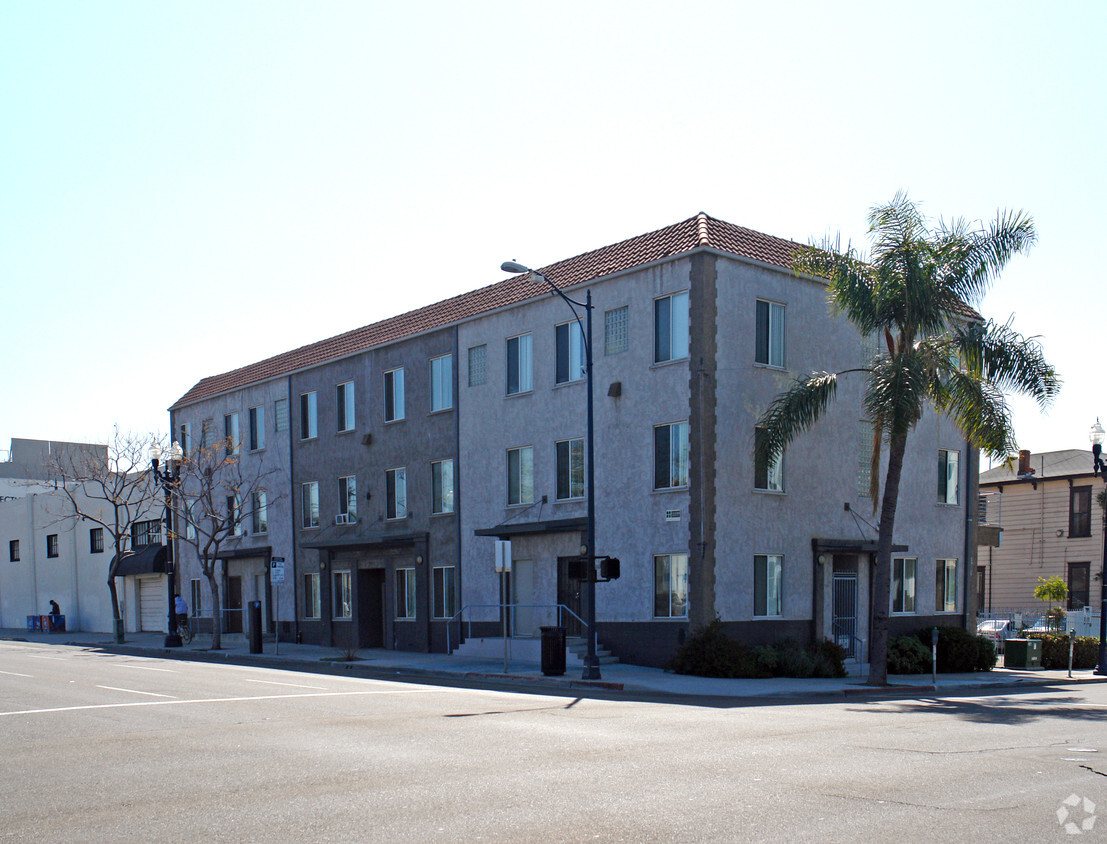 Building Photo - Yale Lofts