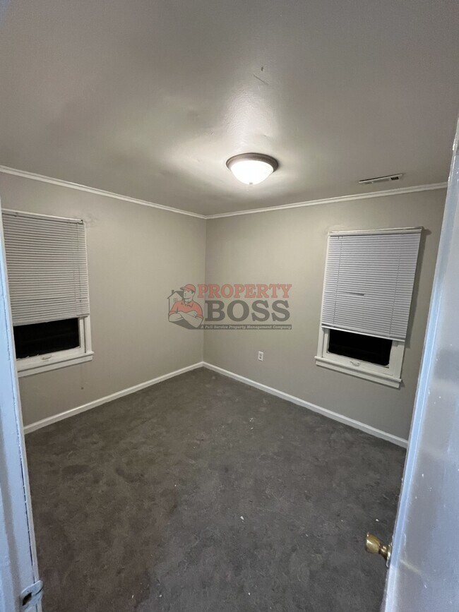 Foto del edificio - 2227 Georgia St