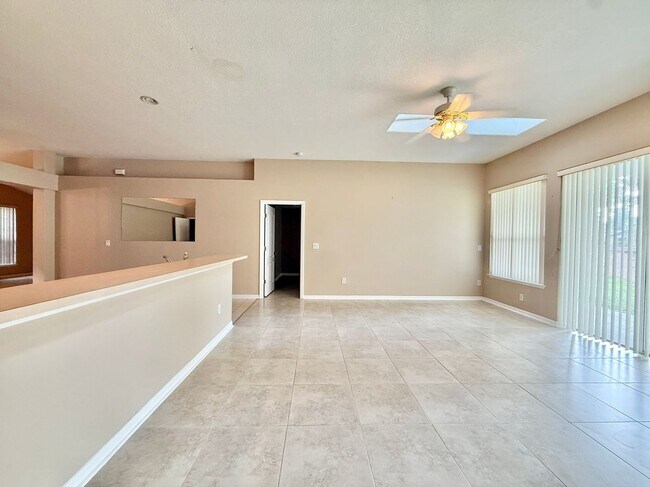 Building Photo - 7112 Hiawassee Overlook Dr